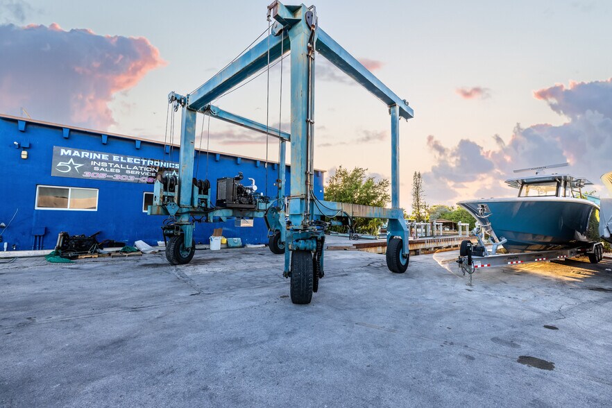 More Photos Of 90400 Overseas Hwy, Tavernier Marina For Sale