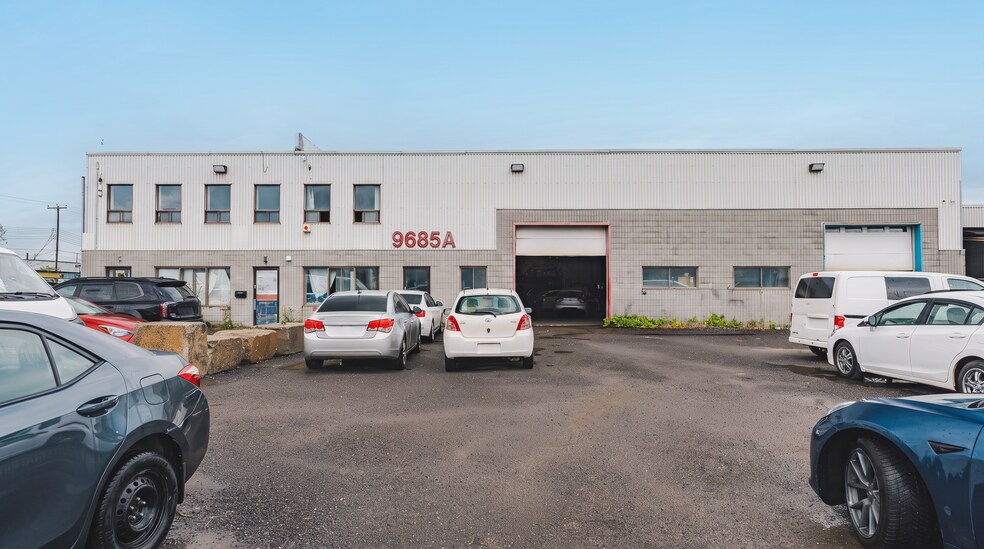 More Photos Of 11410 Boul De La Rivière-Des-Prairies, Montréal Auto Repair For Sale