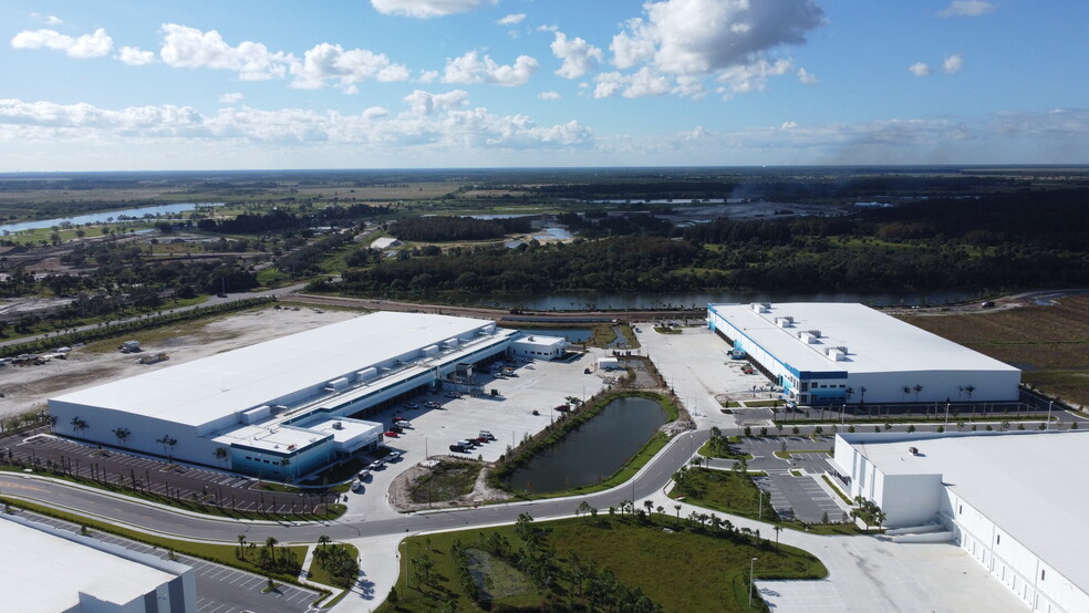 Primary Photo Of 2651 SW Waterside Way, Stuart Unknown For Lease