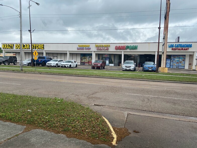 More Photos Of 9990 Kleckley Dr, Houston Unknown For Lease