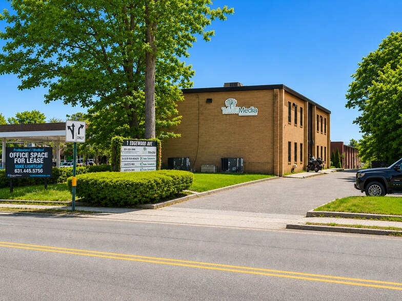 More Photos Of 1 Edgewood Ave, Smithtown Office For Lease