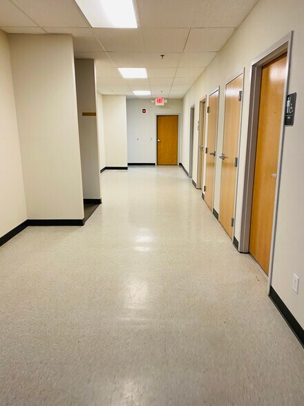 More Photos Of 1400 E Lincoln St, Gillette Warehouse For Lease