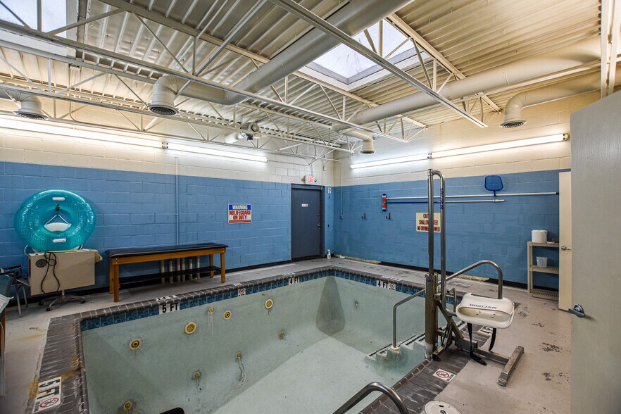 More Photos Of 1480 E 3rd St, Chattanooga Medical For Sale