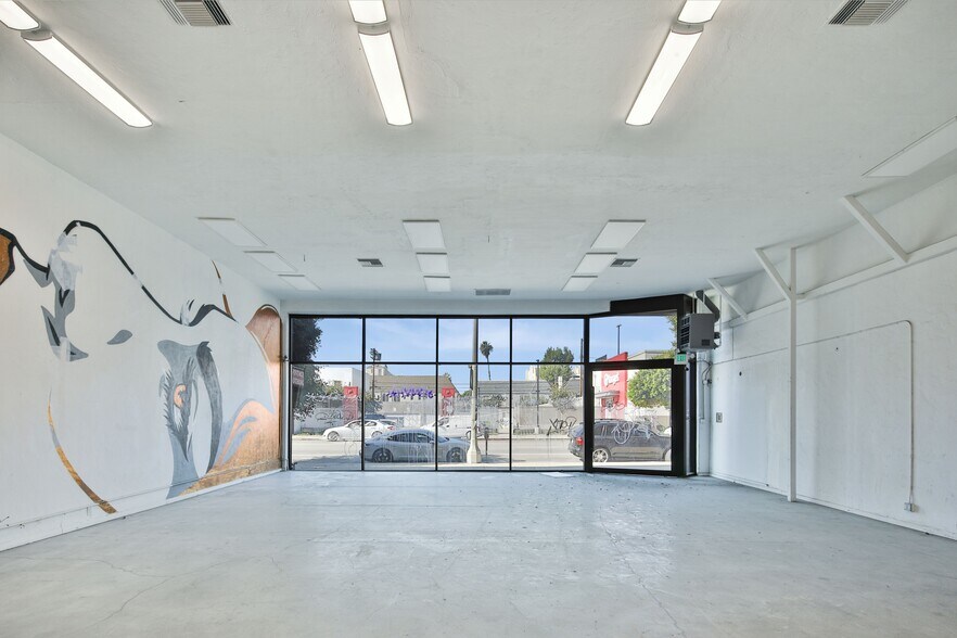 More Photos Of 446 S La Brea Ave, Los Angeles Storefront Retail Office For Sale