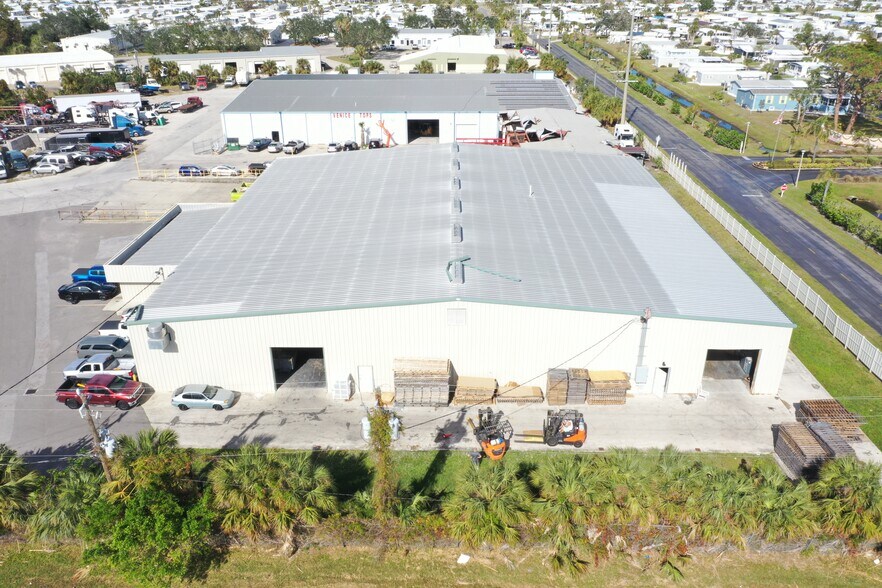 More Photos Of 248 James St, Venice Warehouse For Sale