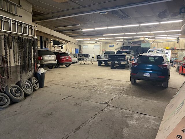 More Photos Of 517 Spring St, Hawley Industrial For Sale