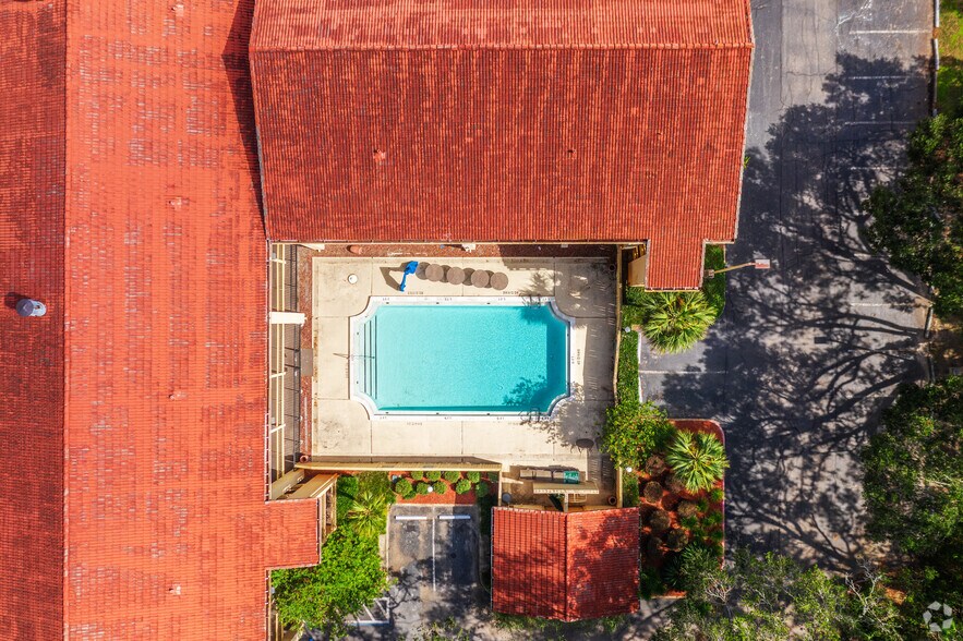 More Photos Of 7750 Davis Hwy, Pensacola Hotel For Sale