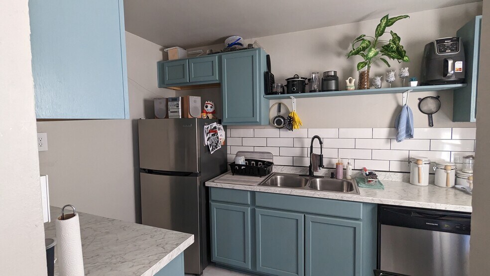 More Photos Of 431 W Grant Ave, Pueblo Apartments For Sale