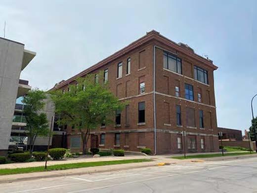 More Photos Of 3 S 4th Ave, Marshalltown Hospital For Sale