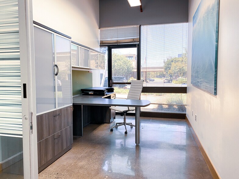 More Photos Of 4343 Von Karman Ave, Newport Beach Coworking Space