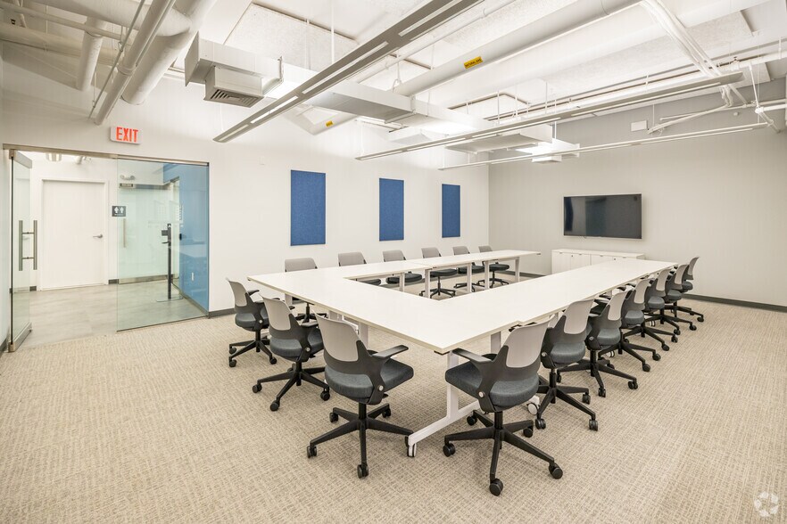 More Photos Of 11 Beacon St, Boston Office For Lease