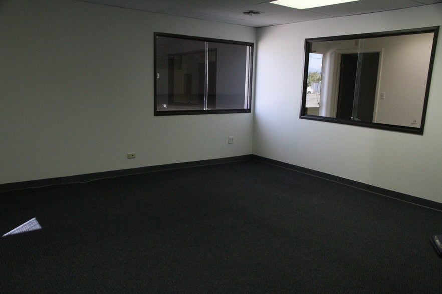 More Photos Of 11494 W 8th Ave, Lakewood Warehouse For Lease