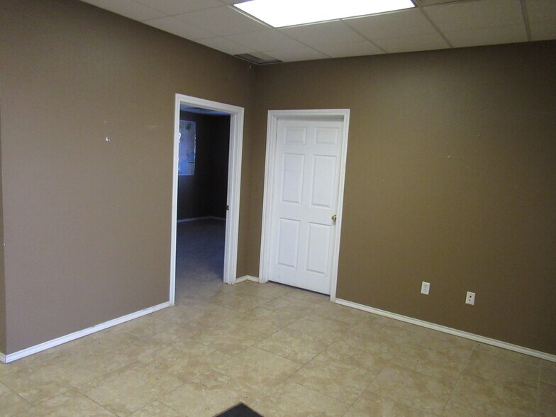 More Photos Of 3007 North CR-1108, Midland Industrial For Lease