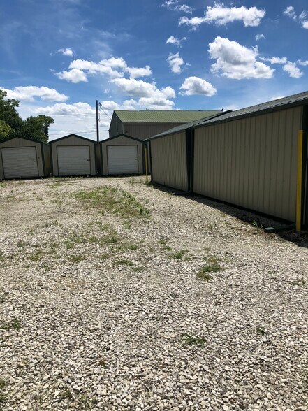 More Photos Of 2453 IN-48 Rd, Shelburn Warehouse For Sale