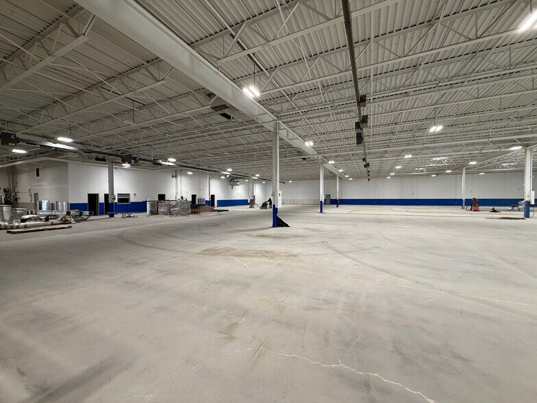 More Photos Of 815 S Brown School Rd, Vandalia Warehouse For Lease