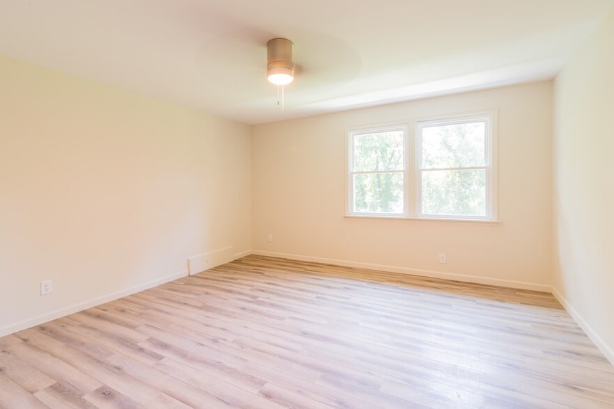 More Photos Of 506 E Marion St, Shelby Apartments For Sale