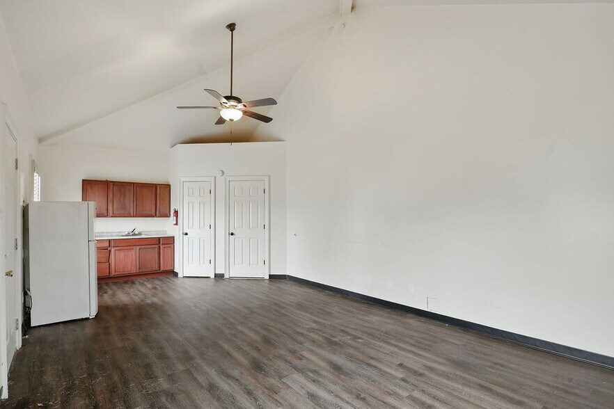 More Photos Of 4325 Casino Center Dr, Robinsonville Apartments For Sale