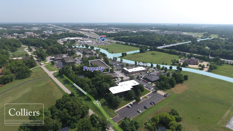 More Photos Of 600 S 52nd St, Rogers Office For Lease