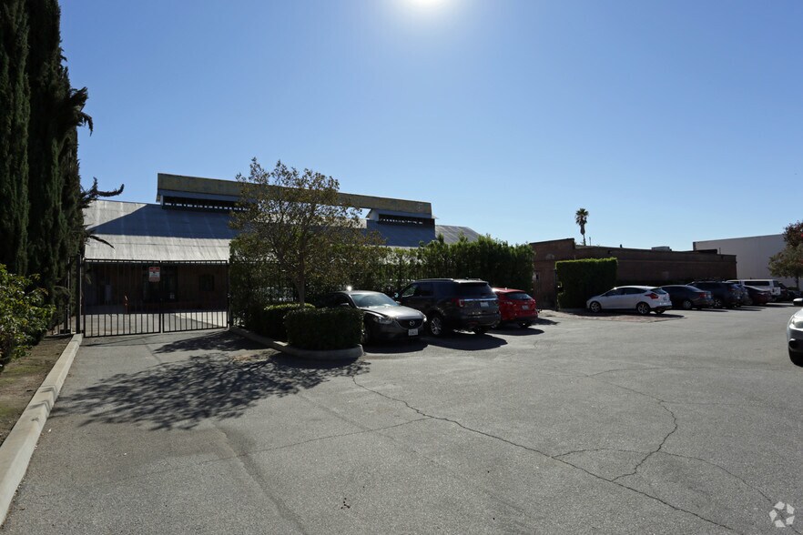 More Photos Of 21 W Stuart Ave, Redlands Restaurant For Lease