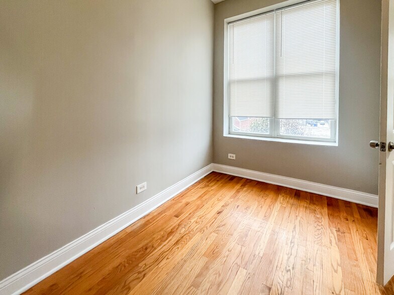 More Photos Of 3548 W 13th Pl, Chicago Apartments For Sale