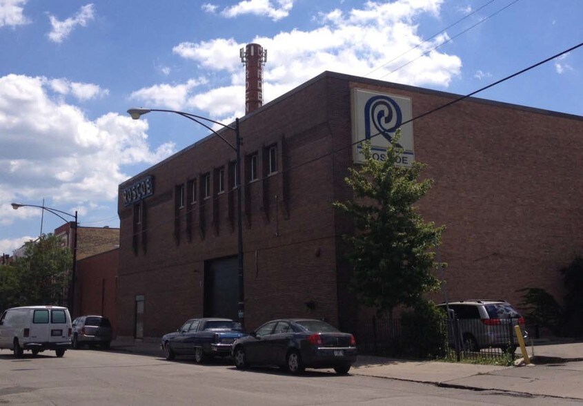More Photos Of 3333 W Harrison St, Chicago Manufacturing For Lease