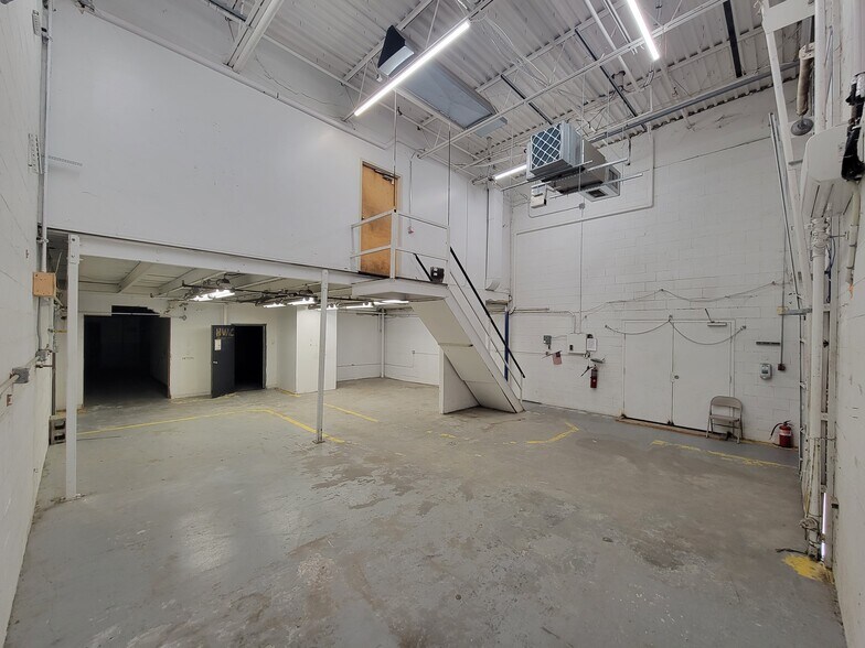More Photos Of 178-190 Cedar Hill St, Marlborough Industrial For Lease
