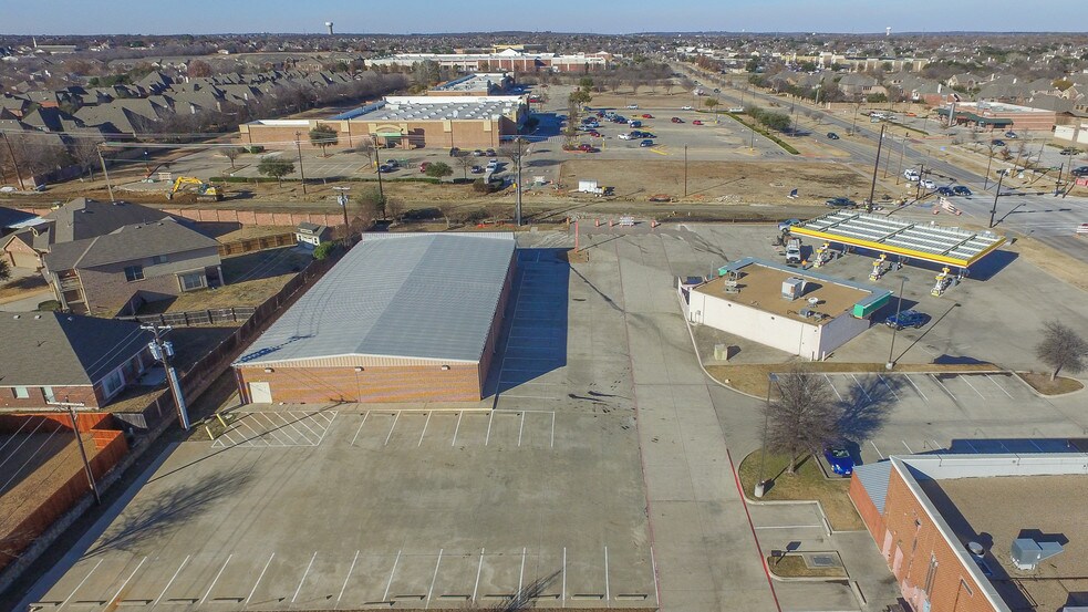 More Photos Of 6600 Bursey Rd, Watauga Freestanding For Sale