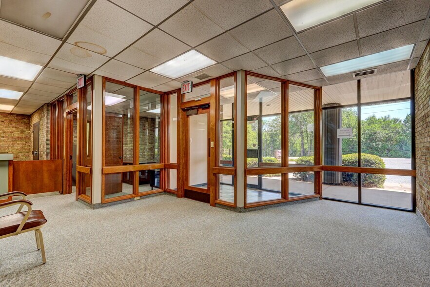 More Photos Of 3311 Burlington Rd, Greensboro Office For Sale
