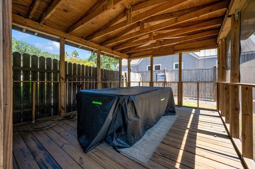 More Photos Of 565 Savannah Hwy, Charleston Office Residential For Sale