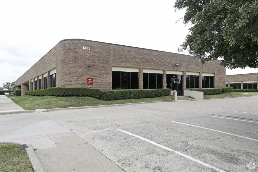 Primary Photo Of 1335 Valwood Pky, Carrollton Medical For Lease