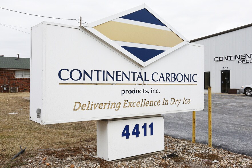 More Photos Of 4411 W Chestnut Expy, Springfield Manufacturing For Lease