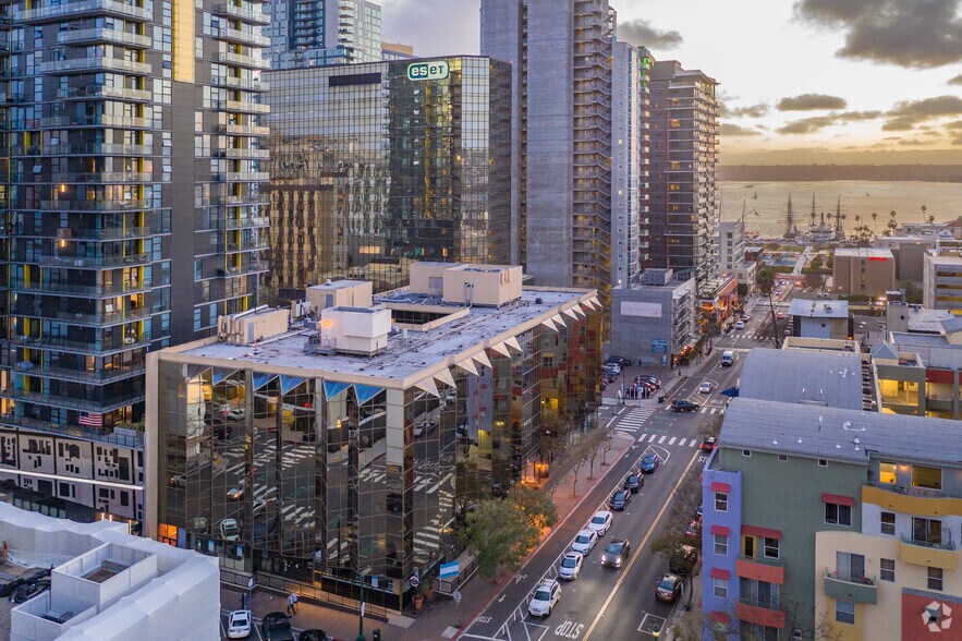 More Photos Of 555 W Beech St, San Diego Office For Lease