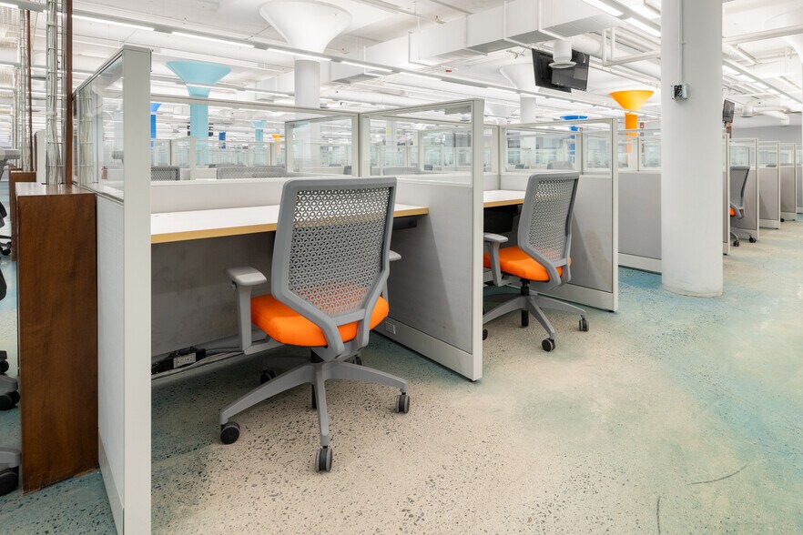 More Photos Of 32 Valley St, Bristol Office For Lease