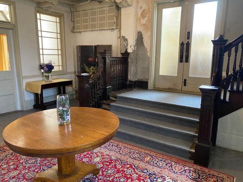 More Photos Of 1201 Felix St, Saint Joseph Lodge Meeting Hall For Sale