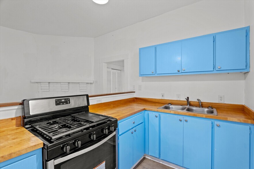 More Photos Of 212 Ellis St, Augusta Apartments For Sale