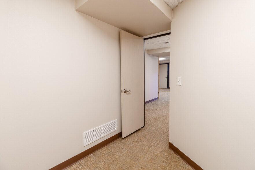 More Photos Of 2120 Freeport Rd, New Kensington Office For Lease