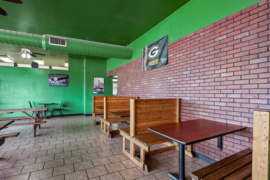 More Photos Of 1951-1981 S 8th St, Wisconsin Rapids General Retail For Sale