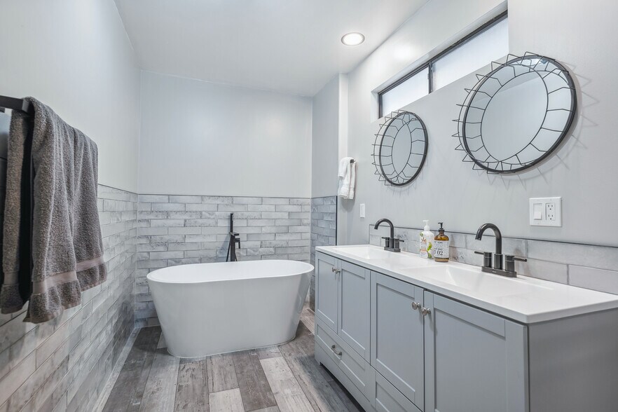 More Photos Of 1837 Riverside Dr, Bullhead City Specialty For Sale