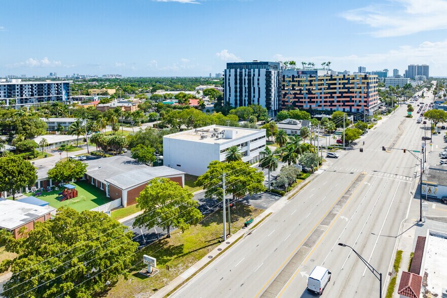 More Photos Of 1995 E Oakland Park Blvd, Fort Lauderdale Loft Creative Space For Lease