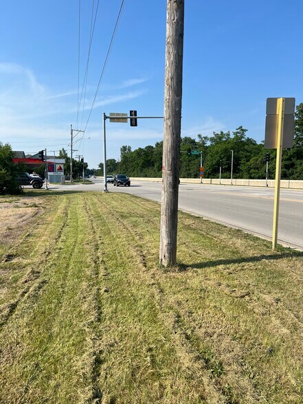 Primary Photo Of 1450 N River Rd, Mount Prospect Land For Sale