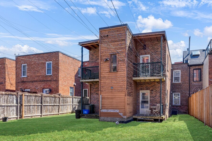 More Photos Of 335-337 St. Patrick St, Ottawa Apartments For Sale