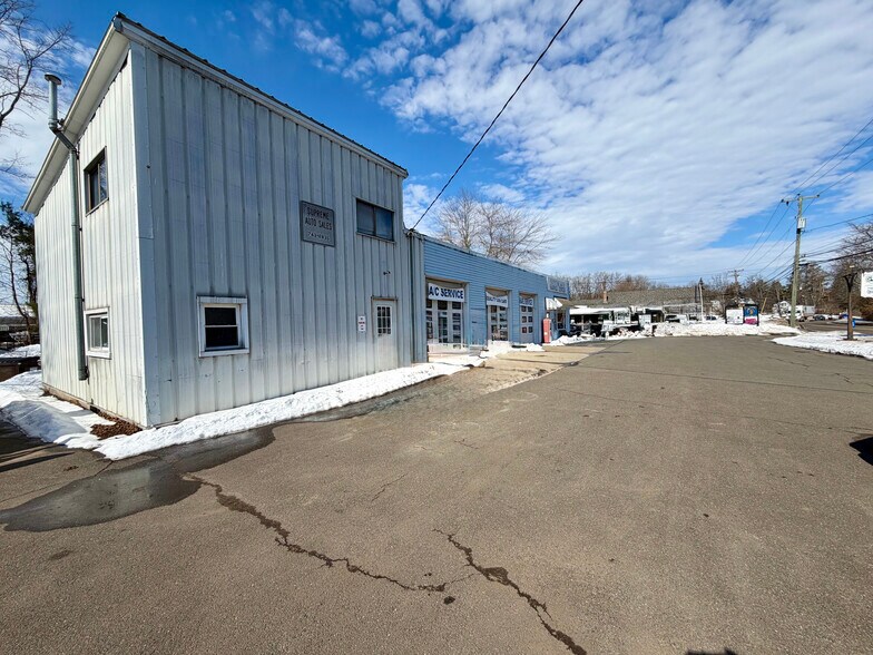 More Photos Of 68 South Rd, Somers Auto Repair For Sale