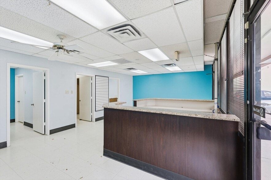 More Photos Of 2141-2149 W Park Blvd, Plano Unknown For Lease
