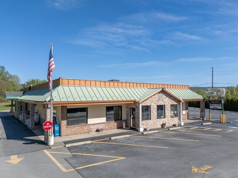 More Photos Of 232 W Moorestown Rd, Wind Gap Restaurant For Sale