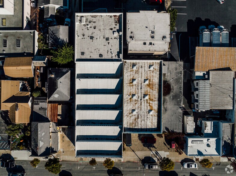 More Photos Of 842 Lighthouse Ave, Monterey Freestanding For Lease