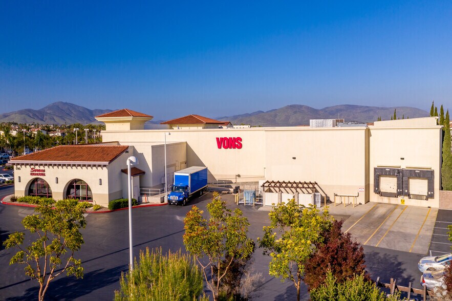 More Photos Of 1745 Eastlake Pky, Chula Vista Unknown For Lease