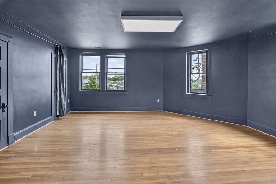 More Photos Of 4802 Rhode Island Ave, Hyattsville Unknown For Lease