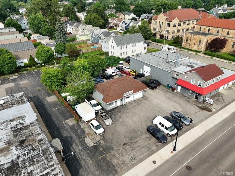 Primary Photo Of 416-426 Abbott Rd, Buffalo Auto Repair For Sale