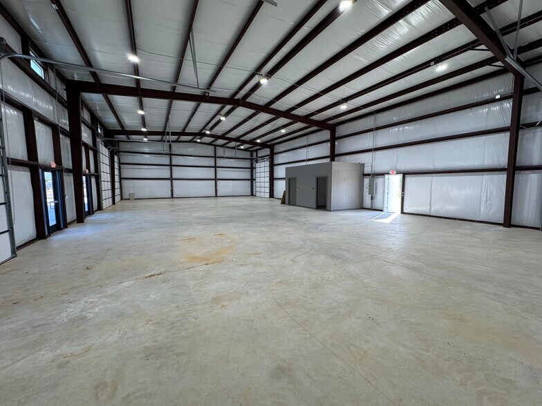 More Photos Of 200 Boyd Business Pky, Boyd Warehouse For Sale