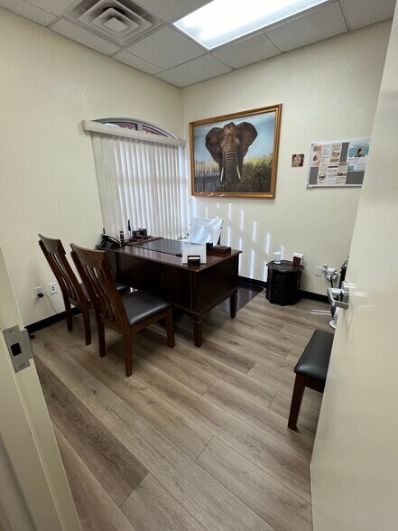 More Photos Of 632 W 11th St, Tracy Office For Sale